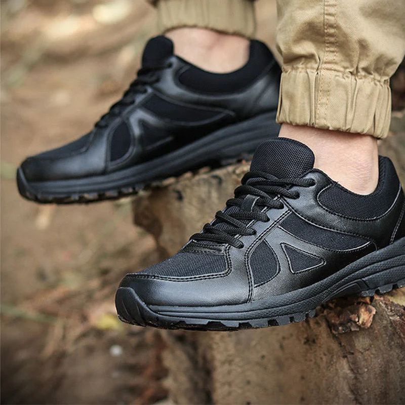 Men’s Lightweight Breathable Non-Slip Hiking Shoes